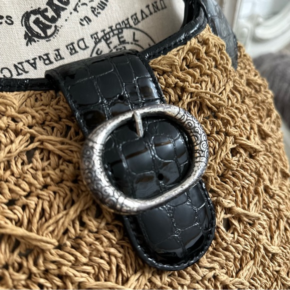 Brighton Shelly Shoulder Handbag Natural Material with Patterned Inside - Picture 2 of 11